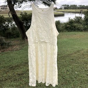 LAUREN CONRAD crème colored dress - size 8